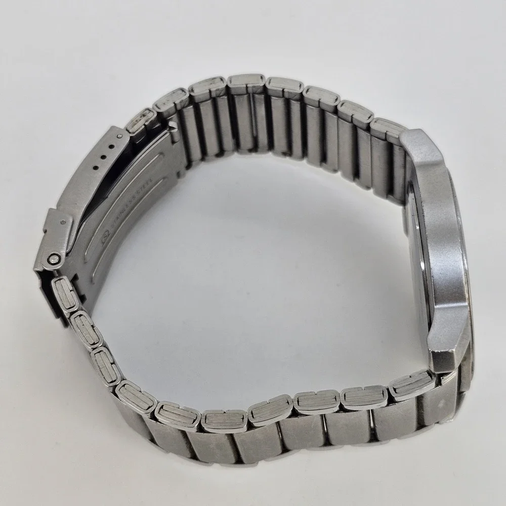 Fastrack Men's Watch 42MM Black Dial‎ Gray Bracelet Band 7.5